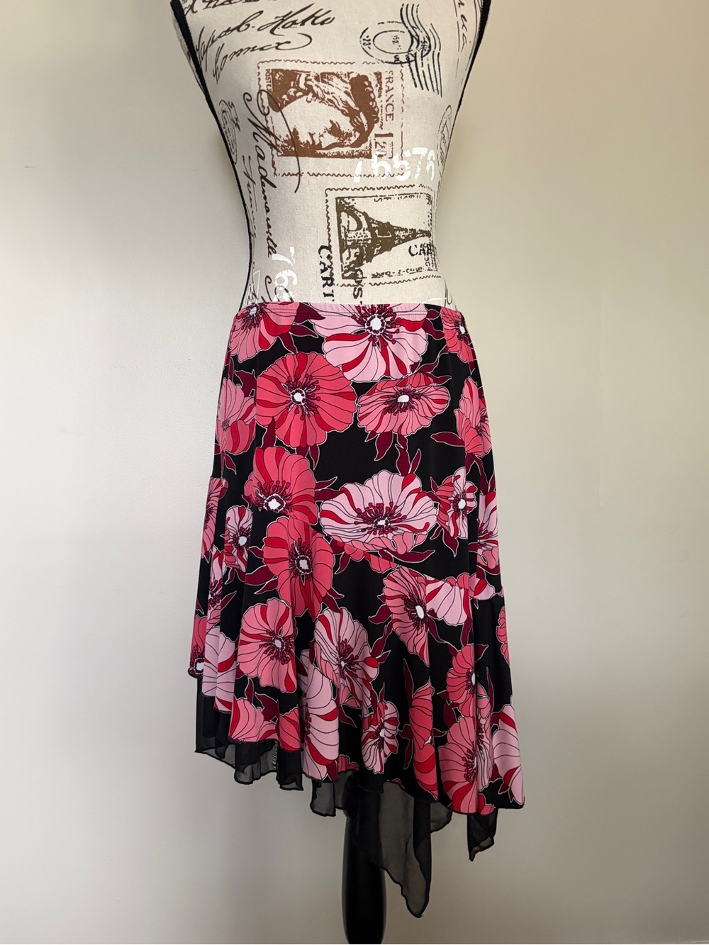 90’s Vintage Pink Floral Black Fairy Whimsigoth Asymmetrical Hem Mini Skirt